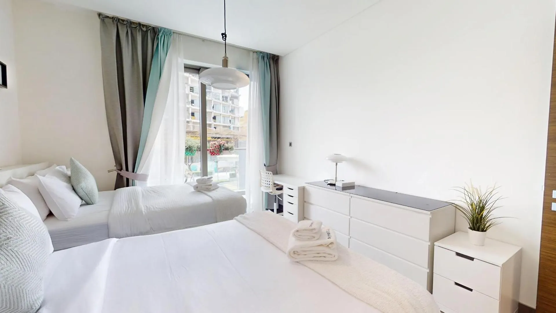 Primestay - Serene 2Br In Sobha Hartland Dubai 0*,